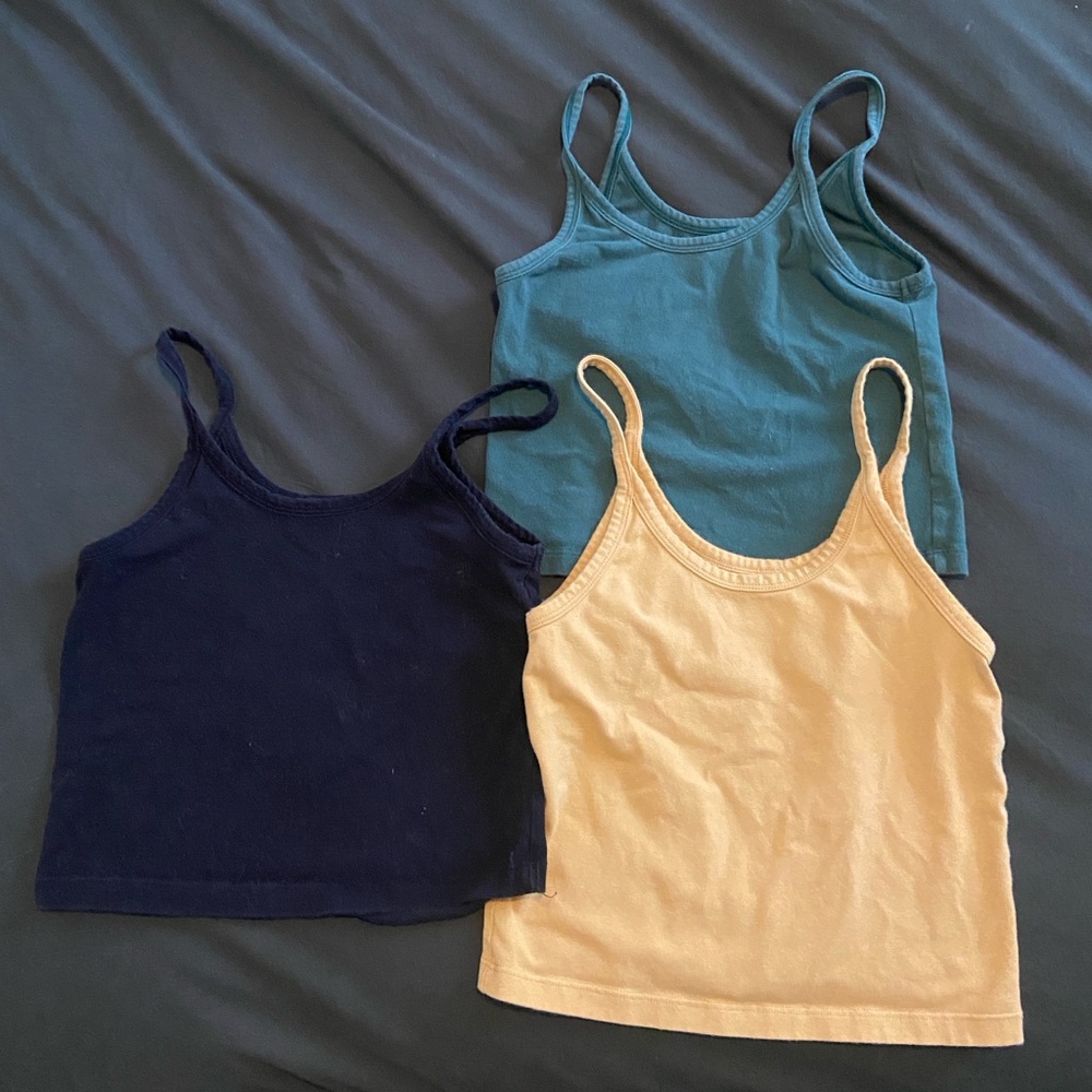 3 ARQ Crop Tanks size Medium